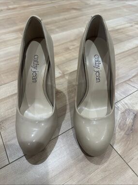 Cathy Jean Beige Patent Round-Toe Pump